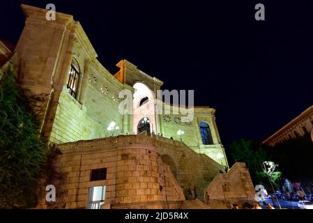 CAGLIARI, ITALIA, 15 AGOSTO 2019: Fortificazioni Bastione Santa Remy nel quartiere Castello di Cagliari Foto Stock