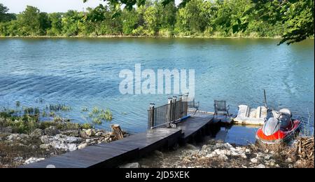 Vivere giù dal fiume in Texas con stanza per il vostro tipo. Foto Stock