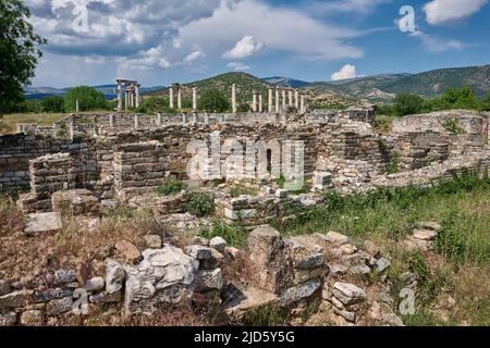 Palazzo Vescovile di fronte al Tempio di Afrodite nell'antica città di Afrodisia, Denizli, Turchia Foto Stock