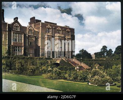 Hatfield House, Hertfordshire, Inghilterra, il celebre palazzo giacobino costruito da Robert Cecil, conte 1st di Salisbury e la casa della famiglia Cecil da allora. Versione colorata di : 10171954 Data: Costruito 1607 - 1611 Foto Stock