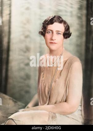 Agatha Christie (1890-1976) romanziere inglese e scrittore di fiction, fotografato C.1925. Versione colorata di: 10196430 Data: C.1925 Foto Stock