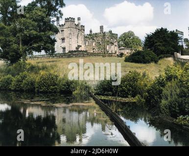 Ripley Castle, Nidderdale, Yorkshire, Inghilterra. A metà del 15th secolo, Sir John Ingilby costruì la parte più antica dell'edificio, la torre è del 16th secolo. Versione colorata di : 10188675 Data: 15th & 16th secolo Foto Stock