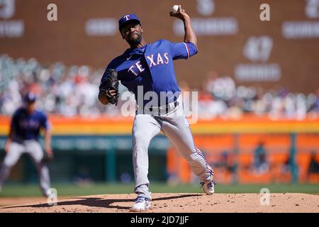 DETROIT, mi - 18 GIUGNO: Il lanciatore titolare dei Texas Rangers Taylor Hearn (52) lancia contro i Detroit Tigers al Comerica Park il 18 giugno 2022 a Detroit, Michigan. (Joe Robbins/immagine dello sport) Foto Stock