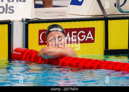 BUDAPEST, UNGHERIA - GIUGNO 19: Kira Toussaint dei Paesi Bassi che gareggia al backstoke Women's 100m durante il Campionato Mondiale d'Acquatica FINA alla Duna Arena il 19 Giugno 2022 a Budapest, Ungheria (Foto di Nikola Krstic/Orange Pictures) Foto Stock