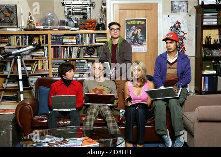 HELBERG,PARSONS,GALECKI,CUOCO,NAYAR, THE BIG BANG THEORY, 2007, Foto Stock