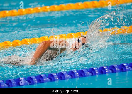 BUDAPEST, UNGHERIA - GIUGNO 19: Kristel Kobrich del chili che gareggia al Freestyle femminile 1500m durante i campionati mondiali di acquatica FINA alla Duna Arena il 19 Giugno 2022 a Budapest, Ungheria (Foto di Nikola Krstic/Orange Pictures) Foto Stock