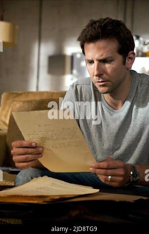 BRADLEY COOPER, LE PAROLE, 2012, Foto Stock