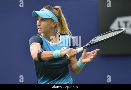 Lesia Tsurenko (Ucraina) in qualifica al Rothsay International, Devonshire Park, Eastbourne, 18th giugno 2022 Foto Stock