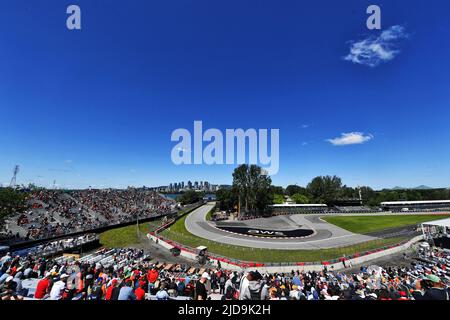 Montreal, Canada. 19th giugno 2022. Atmosfera del circuito. 19.06.2022. Formula 1 World Championship, Rd 9, Canadian Grand Prix, Montreal, Canada, Giorno di gara. Il credito fotografico dovrebbe essere: XPB/Press Association Images. Credit: XPB Images Ltd/Alamy Live News Foto Stock