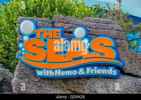 Cartello all'ingresso del mare con giro a Nemo all'Epcot Disney World Foto Stock