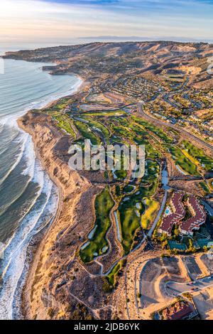 Campo da golf di lusso sul lungomare situato a Rancho Palos Verdes, California, Stati Uniti; Rancho Palos Verdes, California, Stati Uniti d'America Foto Stock