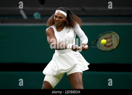 Foto di archivio datata 29-06-2021 di Serena Williams che ha vinto il suo titolo 23rd nel 2017 quando ha vinto l'Australian Open mentre incinta, ma non è stato in grado di aggiungere al suo conto fin dalla sua rimonta. Data di emissione: Lunedì 20 giugno 2022. Foto Stock