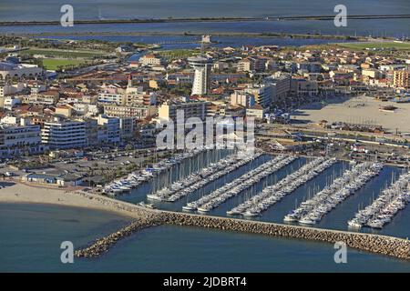 Francia, Hérault, Palavas les Flots, resort sul mare, Mediterraneo (foto aerea) Foto Stock