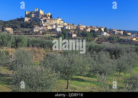 Francia, Vaucluse le Barroux, villaggio arroccato ai piedi del Mont Ventoux Foto Stock