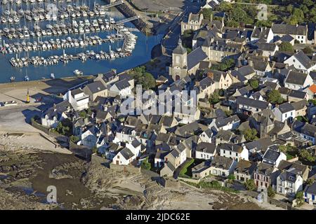 Francia, Loire-Atlantique Piriac-sur-Mer, la città portuale (vista aerea) Foto Stock