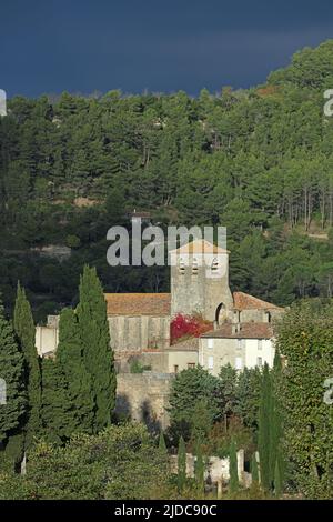 Francia, Aude Lagrasse classificato villaggio, la chiesa di Saint-Michel Foto Stock