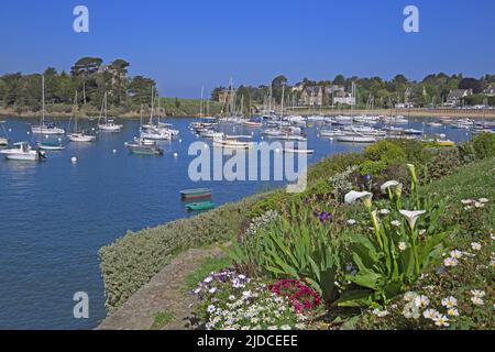 Francia, Ille-et-Vilaine, Saint-Briac-sur-Mer si affaccia sul porto di Hue Foto Stock