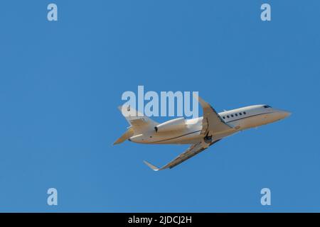 Dassault Falcon decollo dall'aeroporto di Almeria, provincia di Almeria, Andalucía, Spagna Foto Stock