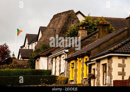 Tetto in pietra a timpano di St. Colmcille's House Oratory a Kells, Irlanda. Foto Stock