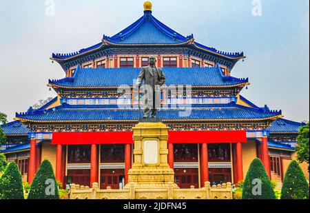 Sun Yat-Sen Memorial Statua Guangzhou City Guangdong Provincia Cina. Costruito nel 1931 Memorial alla persona, che ha ispirato la rivoluzione cinese Foto Stock