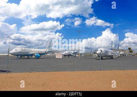 Boeing 737 è stato fondato dopo il Covid19 presso l'aeroporto internazionale di Tucson, Arizona Foto Stock