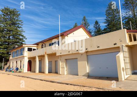 Newport Beach Sydney SLSC surf life saving club edificio sulla spiaggia, Sydney, Australia Foto Stock