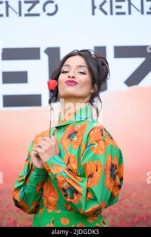 20 giugno 2022, Madrid, Spagna: Il cantante CHANEL TERRERO partecipa alla festa estiva di Kenzo al Museo dell'abbigliamento. (Credit Image: © Jack Abuin/ZUMA Press Wire) Foto Stock