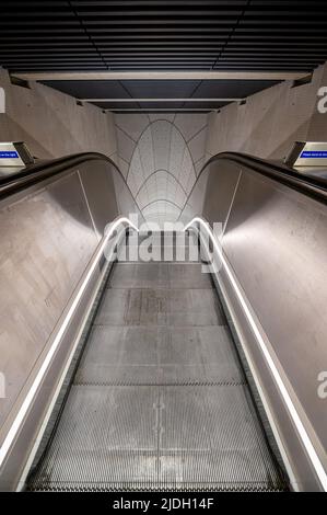 Stazione della metropolitana Whitechapel, Londra Foto Stock