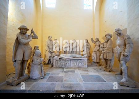 Entombment, la scena sepolcrale all'interno della Chiesa di San Vorles. L'antica cittadina di Châtillon-sur-Seine si trova nella regione della Borgogna di Foto Stock
