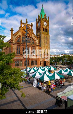 Mercato in Guildhall Square, Derry City, Irlanda del Nord Foto Stock