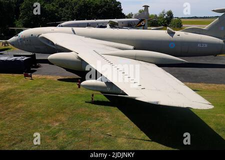 Una mostra di Handley Page Victor K.2 Tanker conservata presso lo Yorkshire Air Museum di Elvington, North Yorkshire, Regno Unito Foto Stock