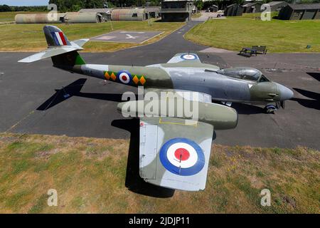 Una mostra restaurata di Gloster Meteor F8 allo Yorkshire Air Museum di Elvington, North Yorkshire Foto Stock