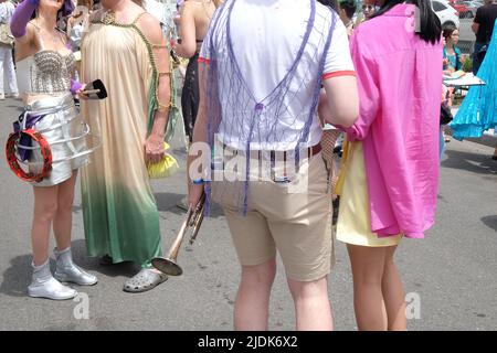 40th esecuzione della sfilata della Sirenetta a coney Island, NY 18 giugno 2022 Foto Stock