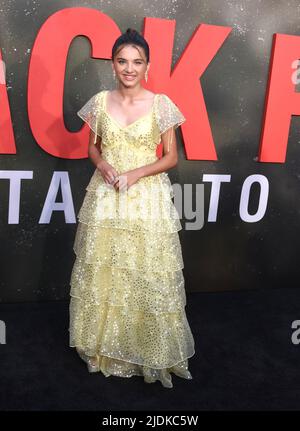 Hollywood, California, USA 21st Giugno 2022 l'attrice Madeleine McGraw partecipa alla prima Universal Pictures 'The Black Phone' al TCL Chinese Theatre il 21 Giugno 2022 a Hollywood, California, USA. Foto di Barry King/Alamy Live News Foto Stock