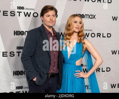 New York, NY - 21 giugno 2022: IRA David Wood IV e Evan Rachel Wood vestito da Zuhair Murad partecipare alla stagione 4 di Westworld da HBO Max premiere sono Alice Tully Hall Foto Stock