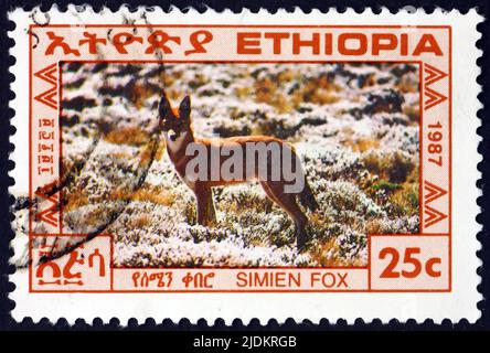 ETIOPIA - CIRCA 1987: Un francobollo stampato in Etiopia mostra Simien fox, canis simiensis, è un canino originario delle Highlands etiopiche, circa 1987 Foto Stock