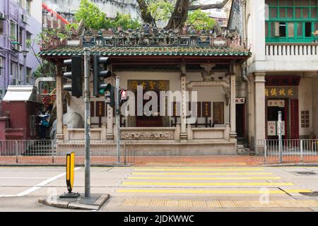 Hong Kong, 25,2019 marzo: Vista esterna del piccolo Tempio di Hung Shing situato a WAN Chai, Hong Kong durante una giornata nuvolosa Foto Stock