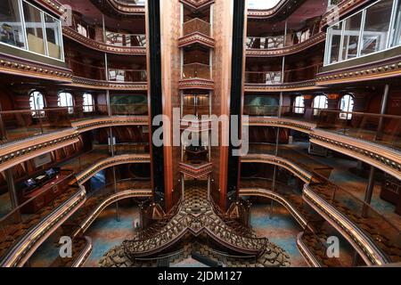 Magnifici interni in crociera sulla nave Foto Stock