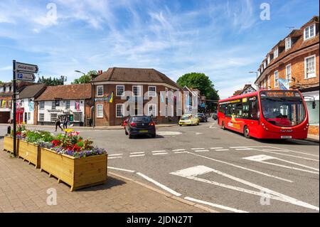 Chalfont St Peter in una giornata di sole, Buckinghamshire, Inghilterra Foto Stock