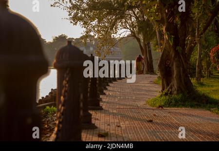 Una serata al lago Rabindra Sarobar, Kolkata, India Foto Stock