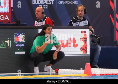 DEBRECEN, UNGHERIA - GIUGNO 22: Allenatore di testa Delaine Mentoor del Sudafrica durante i campionati mondiali FINA Budapest 2022 partita Argentina / Sudafrica il 22 giugno 2022 a Debrecen, Ungheria (Foto di Albert ten Hove/Orange Pictures) Foto Stock