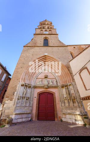 Campanile della chiesa di Saint Nicolas nel distretto di Saint Cyprien, Tolosa, Francia Foto Stock