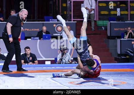 Matteo Pellicone, Roma, 22 giugno 2022, Murad Mammadov (AZE) vs Eldaniz Azizli (AZE) GR 60kg nel corso del 2022 Ranking Series (day1) - Wrestling Foto Stock