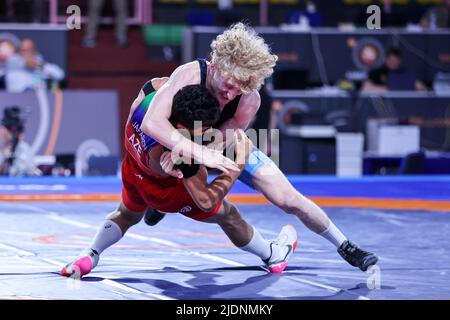 Matteo Pellicone, Roma, 22 giugno 2022, Hasrat Jafarov (AZE) vs Furkan Yildiz (TUR) GR 67kg durante la classifica 2022 Serie (day1) - Wrestling Foto Stock