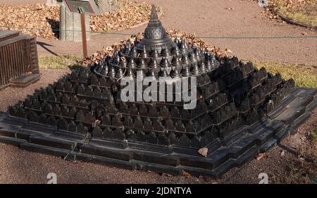 Kiev, Ucraina 11 novembre 2021: Tempio 'Borobudur' nella città di Magelang - un museo di miniature nella città di Kyiv Foto Stock