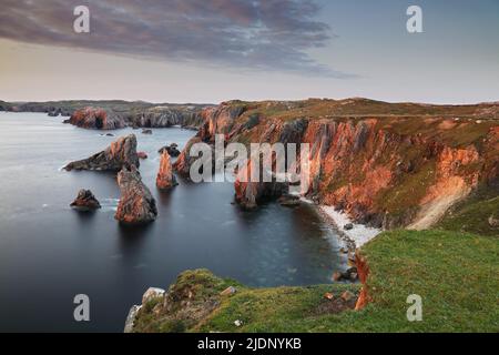 Mangersta (Gaelic: Mangurstadh) cataste di mare sull'isola di Lewis, Ebridi esterne, Scozia Foto Stock