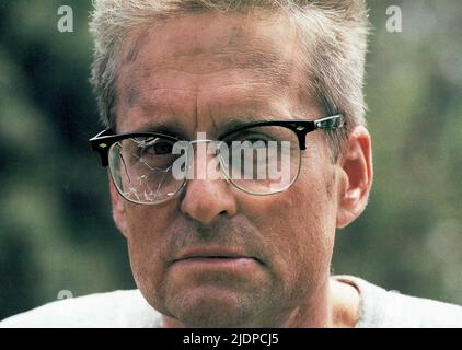 MICHAEL DOUGLAS, cadendo, 1993 Foto Stock