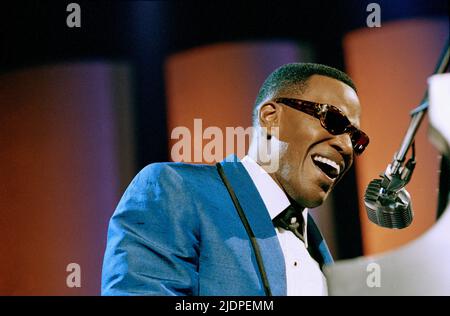 JAMIE FOXX, RAY, 2004 Foto Stock