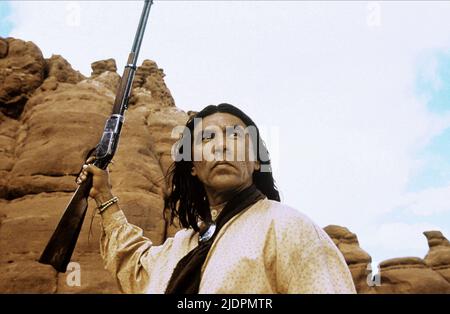 WES STUDI, GERONIMO: una leggenda americana, 1993 Foto Stock