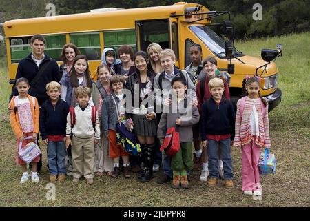 HABIB,FARIS,PANABAKER,PALMER,COSGROVE,JJ,PEARCE,VO,BELL,RUGET-KING,PANABAKER,PALMER,HABIB, YOURS MINE AND OUR, 2005, Foto Stock